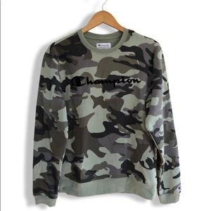 CHAMPION~camo men’s small sweatshirt